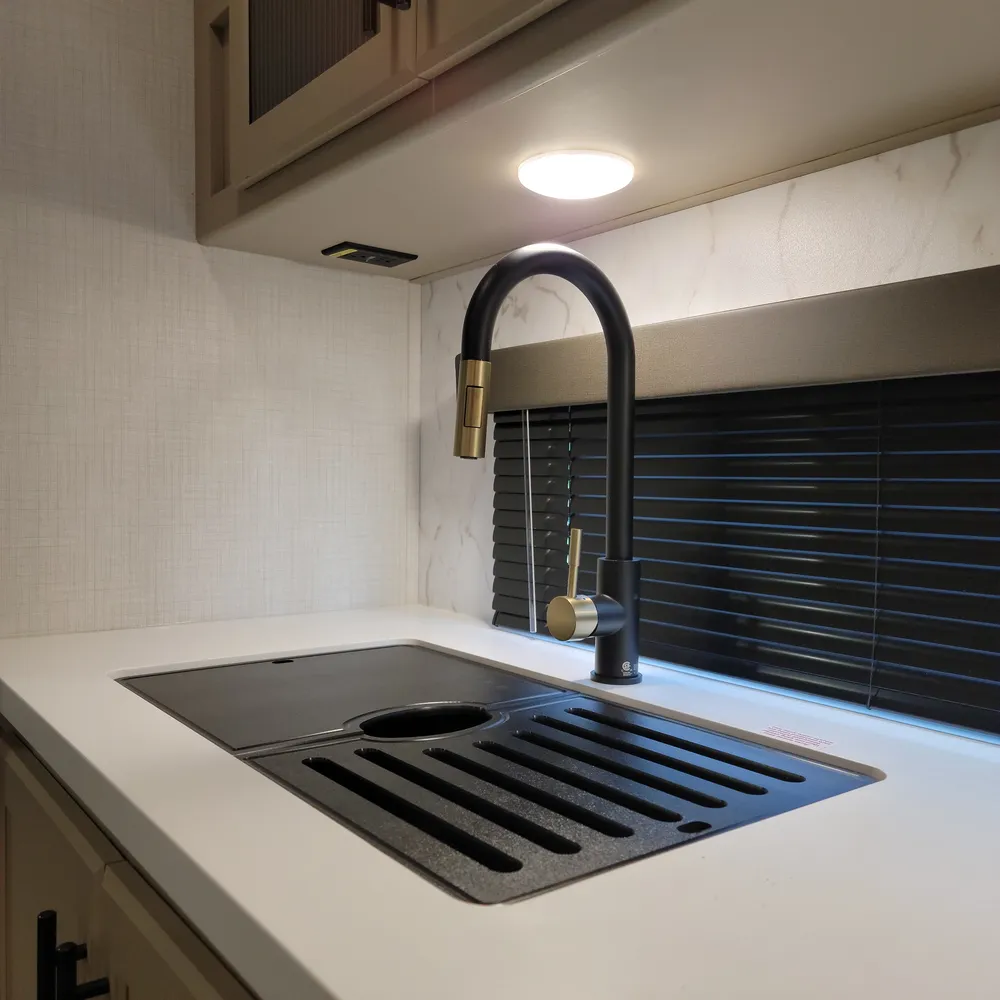 2027-cougar-half-ton-26rke-fw-kitchen-2