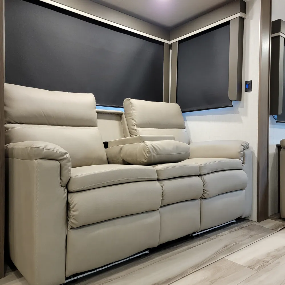 2027-cougar-half-ton-26rke-fw-living-dining-1