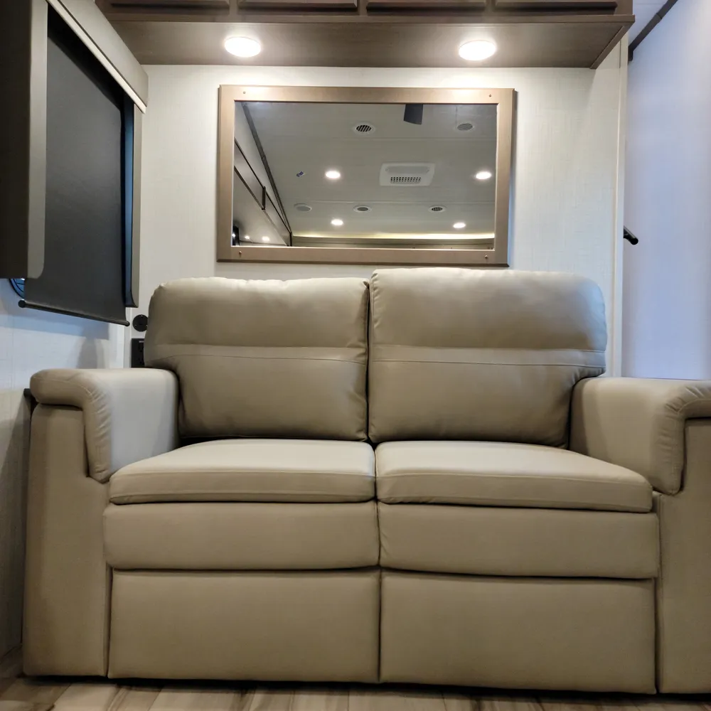 2027-cougar-half-ton-26rke-fw-living-dining-4